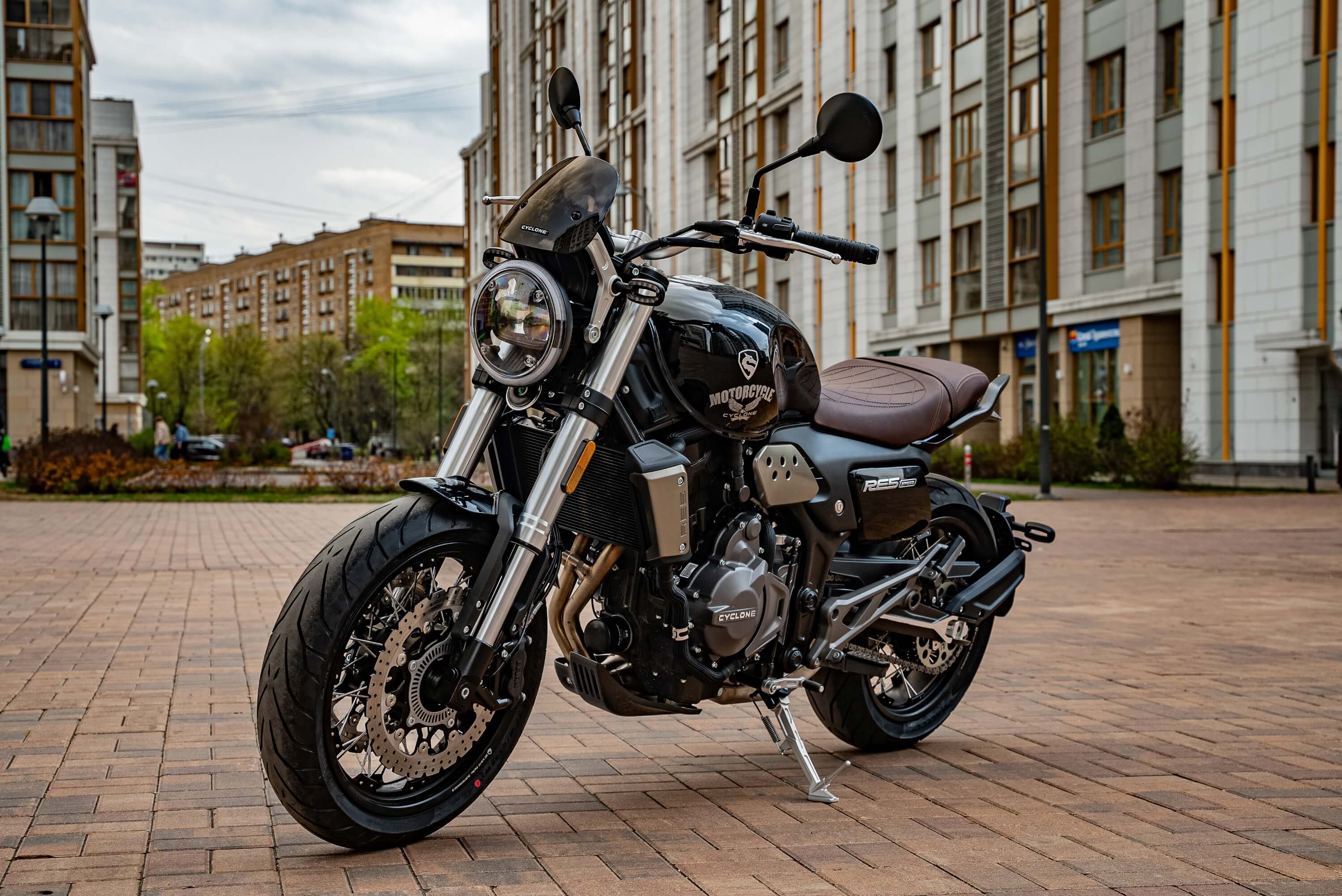 Мотоцикл CYCLONE RE5 (SR600) 2024 — 2
