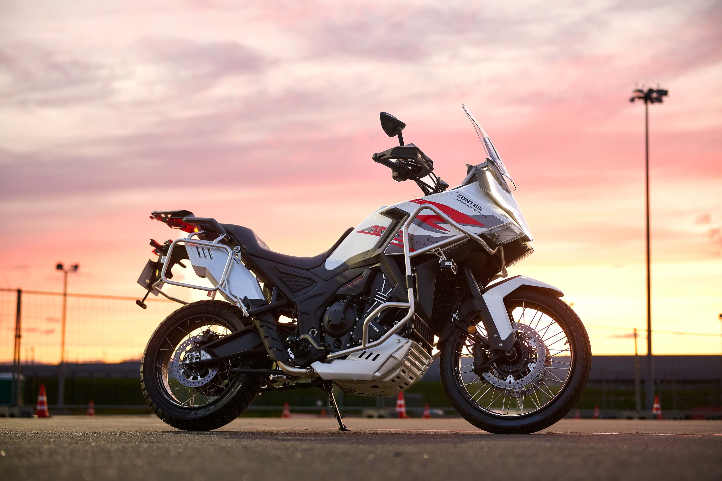 Мотоцикл ZONTES ZT703-F TOUR 21/18 — 2