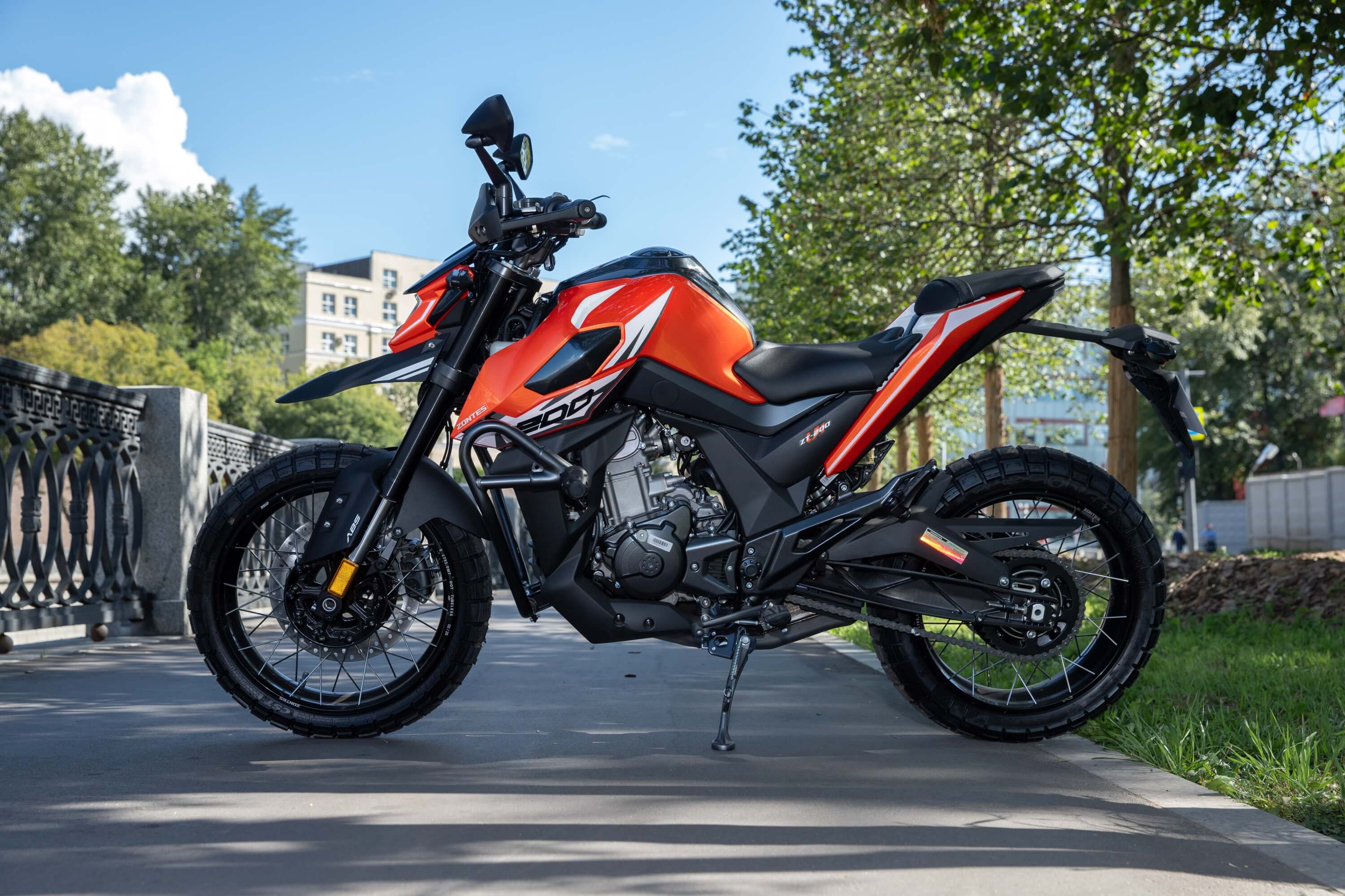 Мотоцикл ZONTES ZT200-U1 — 3
